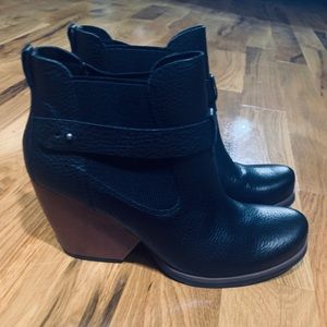 Black Kirk Booties